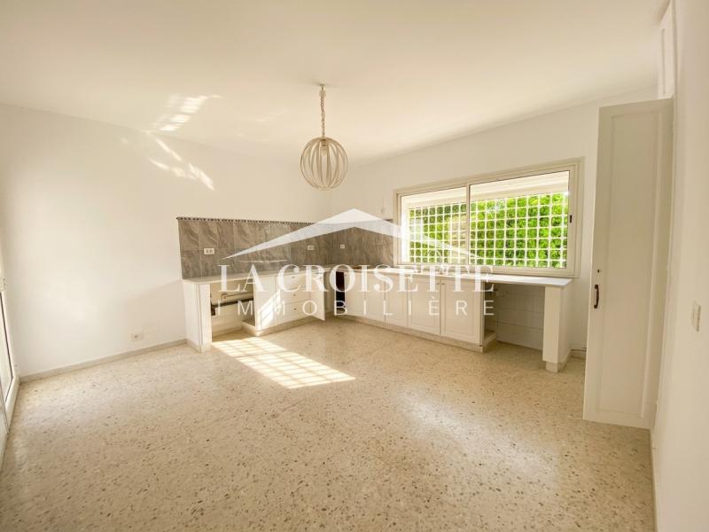 Etage de villa S+3 à La Marsa